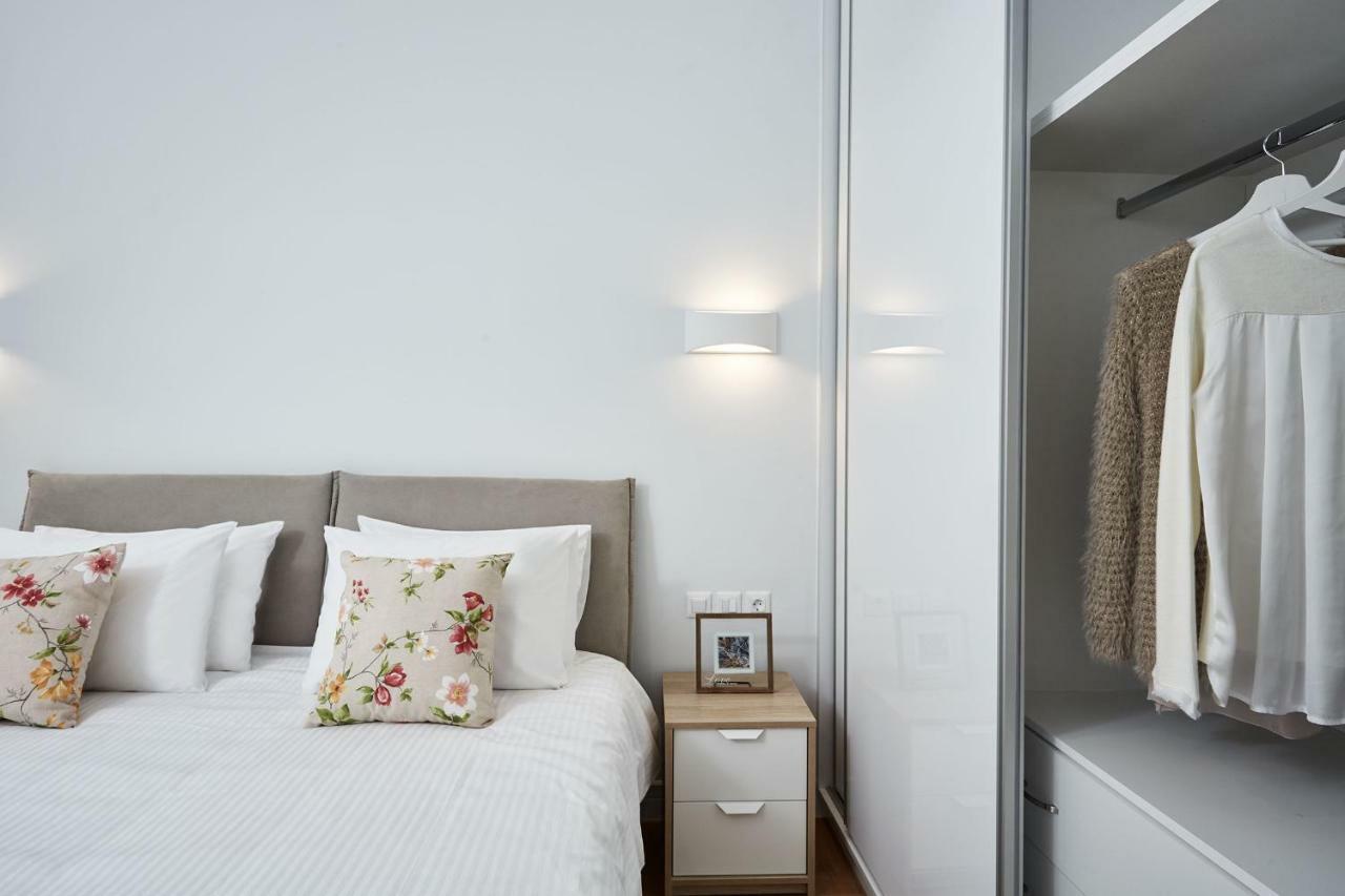 Luxurious Spacious Apt Next To Hilton Hotel Atenas Exterior foto